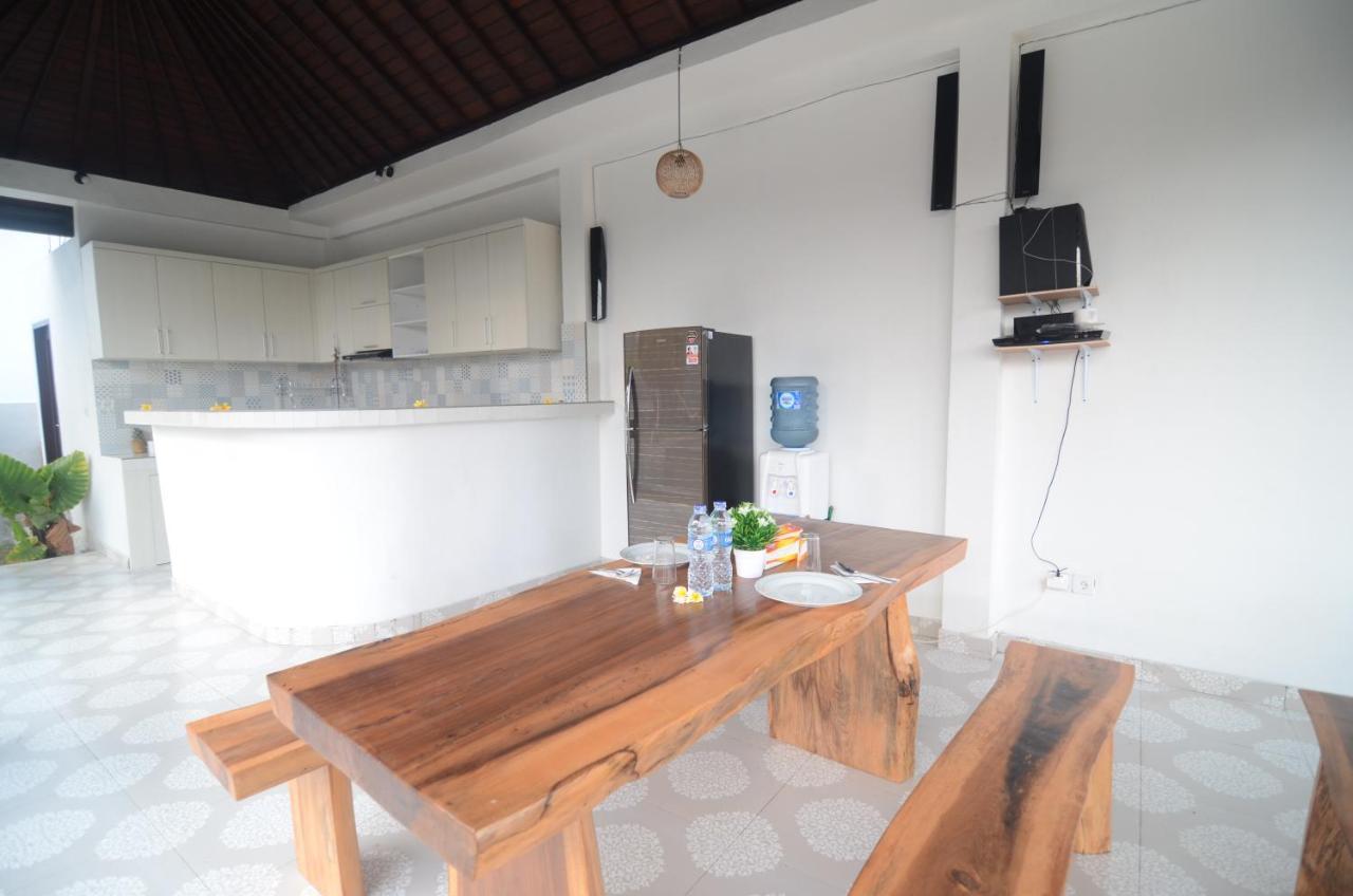Kusuma Guesthouse 2 Canggu Extérieur photo